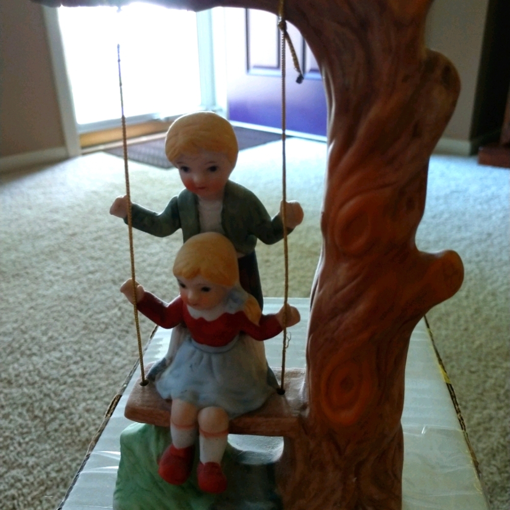 😀 BISQUE BOY GIRL ON SWING FIGURINE Great Condition No Box